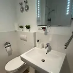 Dutti's - Stylisches Apartment, Stellplatz, Kueche, Self Check-in