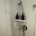 Dutti's - Stylisches Apartment, Stellplatz, Kueche, Self Check-in Апартаменты Ингольштадт