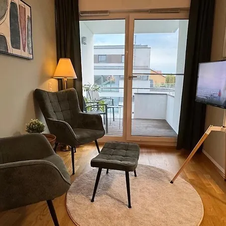 Duha Homes - Stylisches Apartment, Stellplatz, Kueche, Self Check-in